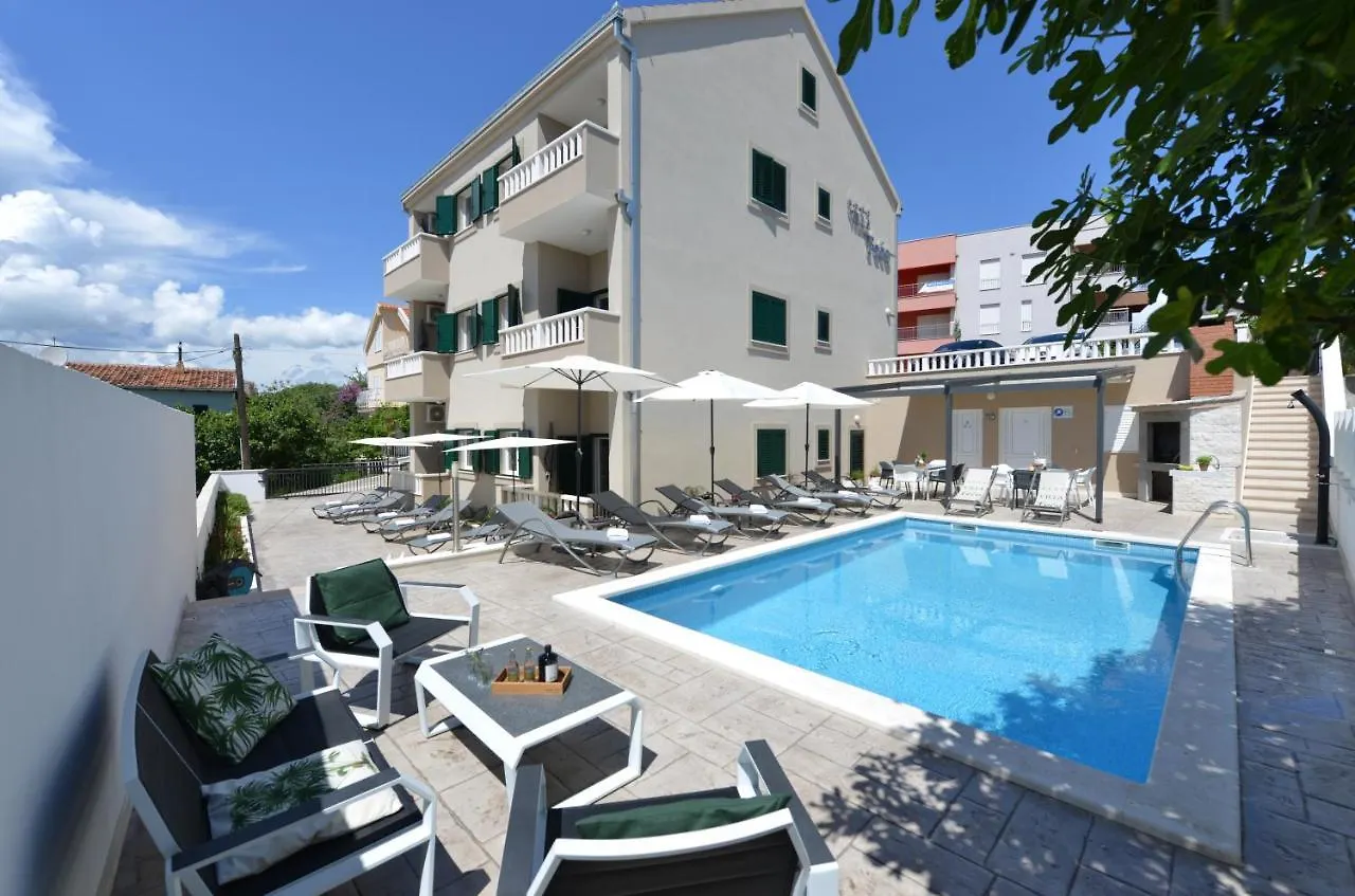 Villa Teco - Moderne Apartments Mit Pool Und Meerblick Trogir