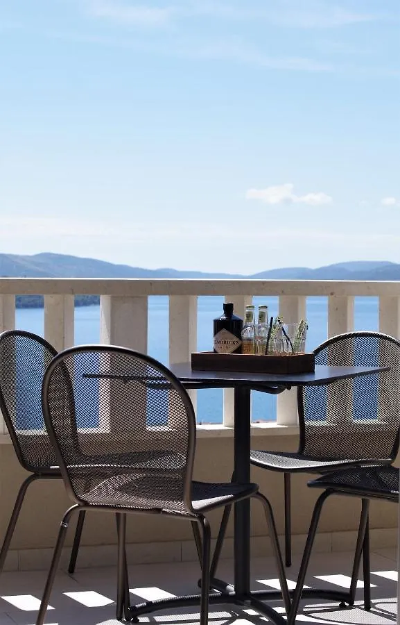 Villa Teco - Moderne Apartments Mit Pool Und Meerblick Trogir 0*,