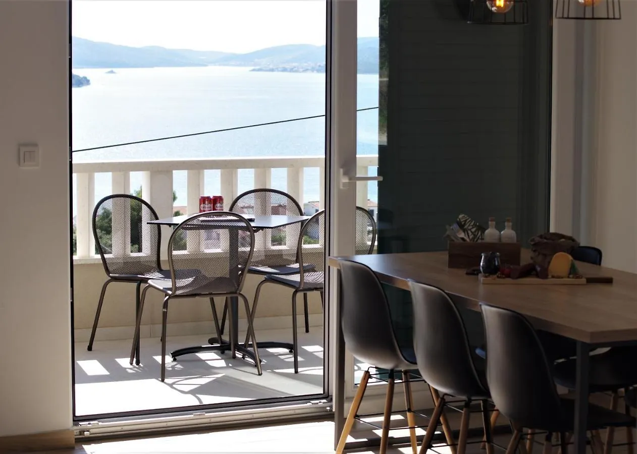 Villa Teco - Moderne Apartments Mit Pool Und Meerblick Trogir Kroatien