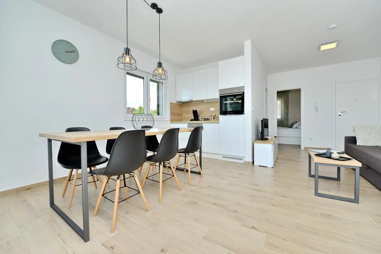 Villa Teco - Moderne Apartments Mit Pool Und Meerblick Trogir