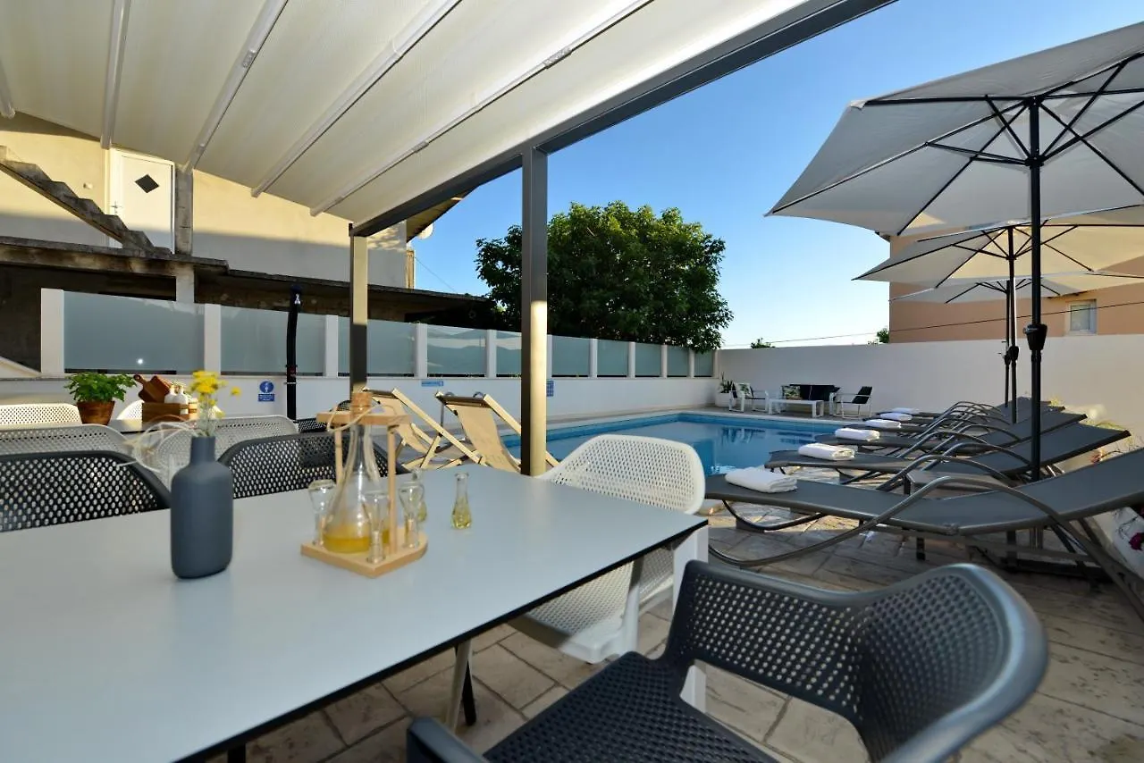 Villa Teco - Moderne Apartments Mit Pool Und Meerblick Trogir