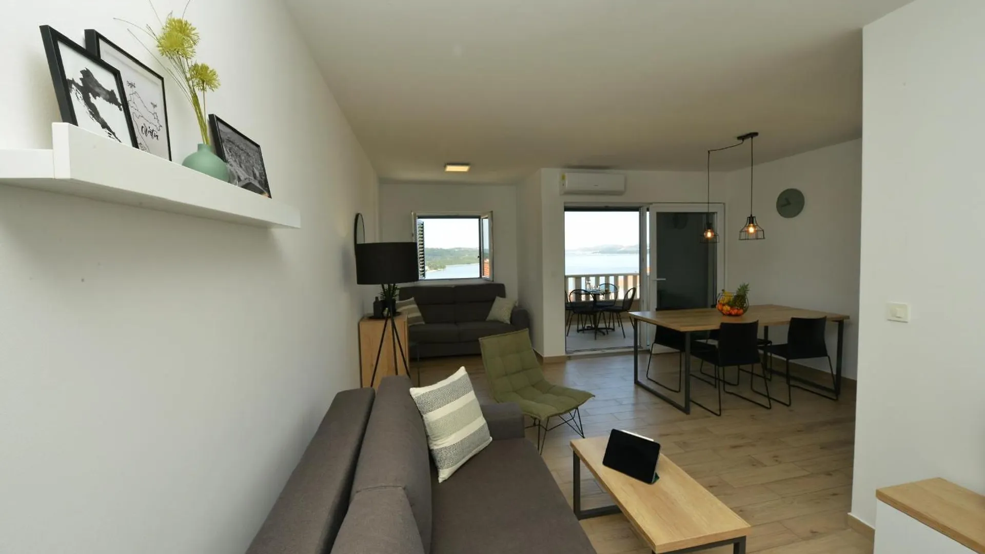 Villa Teco - Moderne Apartments Mit Pool Und Meerblick Trogir