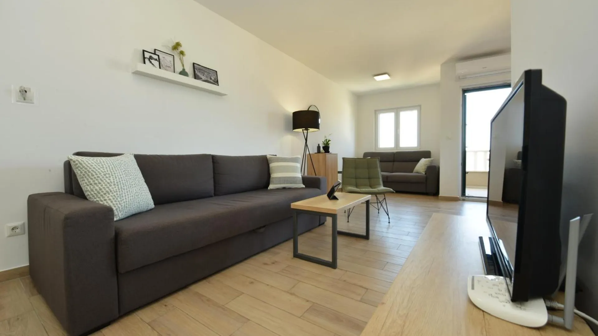 Villa Teco - Moderne Apartments Mit Pool Und Meerblick Trogir