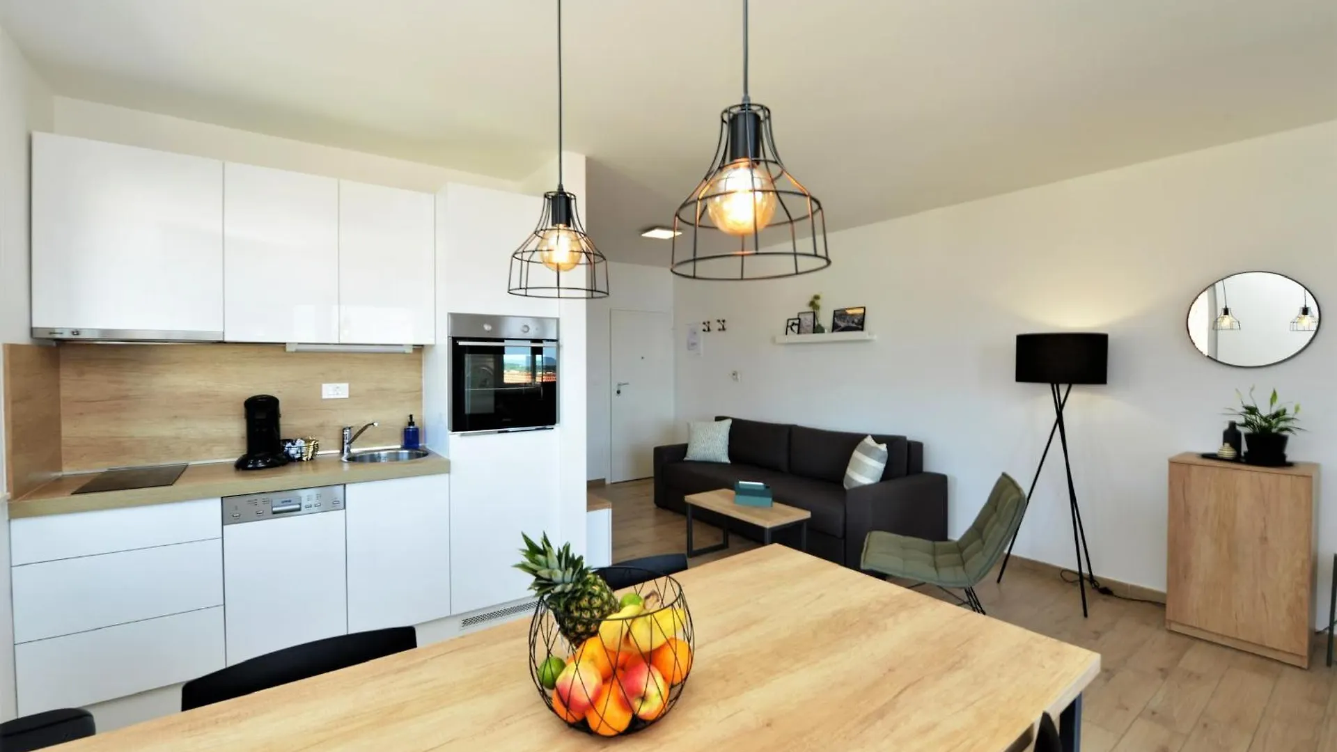 Villa Teco - Moderne Apartments Mit Pool Und Meerblick Trogir Kroatien